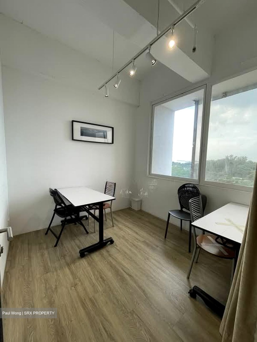 Parkway Centre (D15), Office #567565451